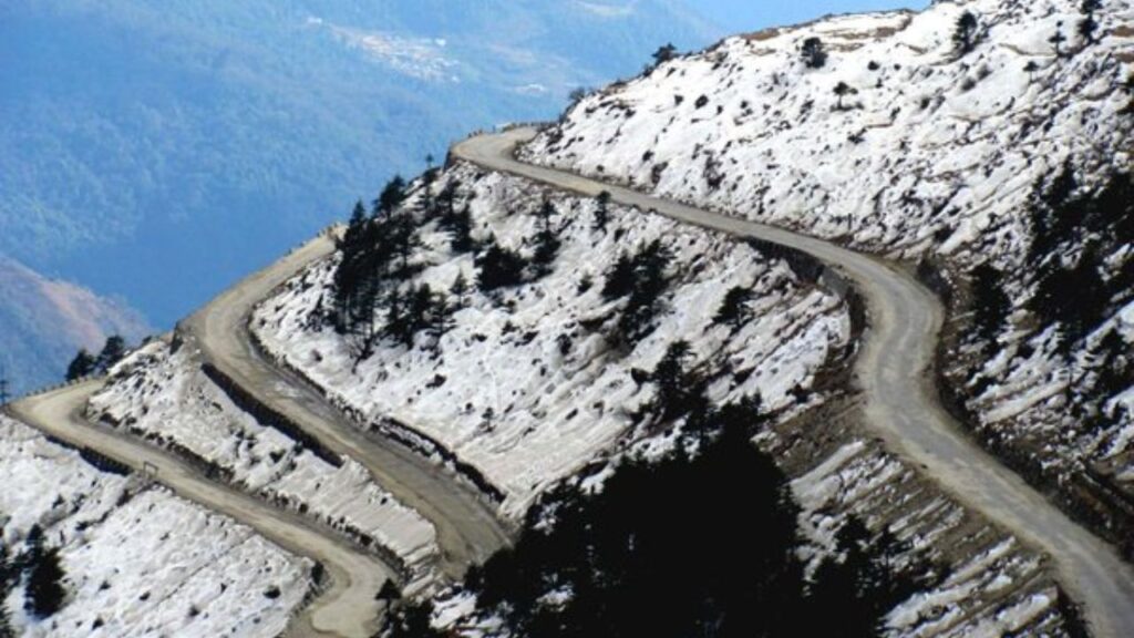 Sela Pass Roads